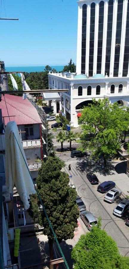 Naira Apartment บาทูมิ ภายนอก รูปภาพ